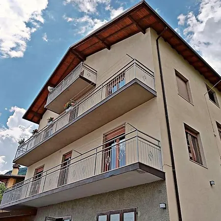 Brezza Di Lago Costa Volpino Exterior photo