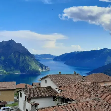 Brezza Di Lago Costa Volpino Exterior photo